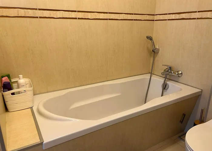 Quiet Enclave Near The Airport * Вроцлав