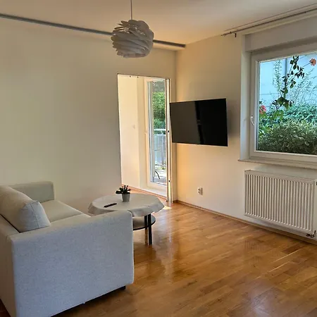 Апартаменты Quiet Enclave Near The Airport